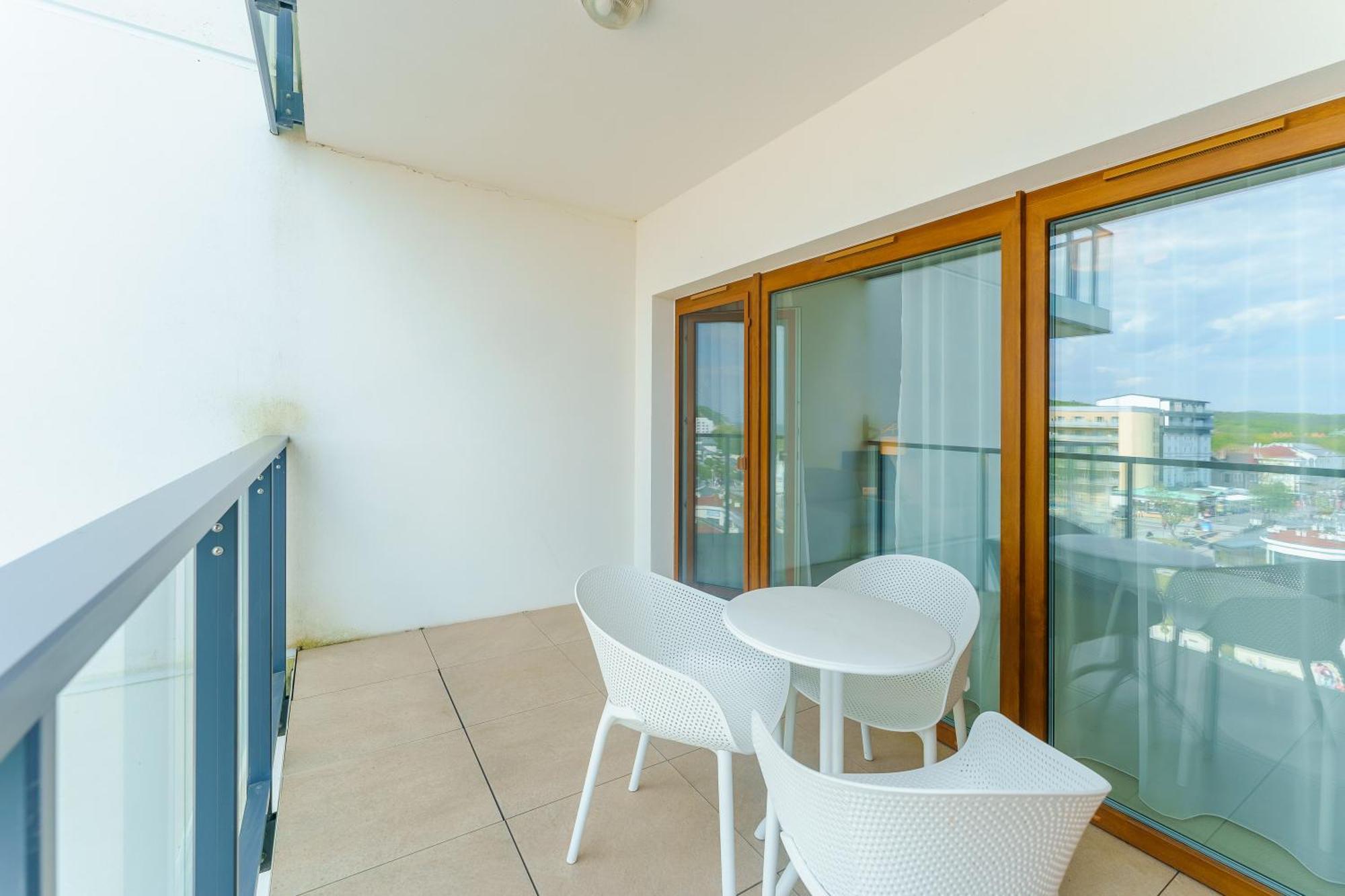 Aquamarina Prima Deluxe Studios With Sea View By Noclegi Renters Miedzyzdroje Exterior photo